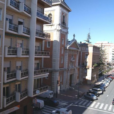 Calfred Junto A Parque Gallarza Logroño Extérieur photo